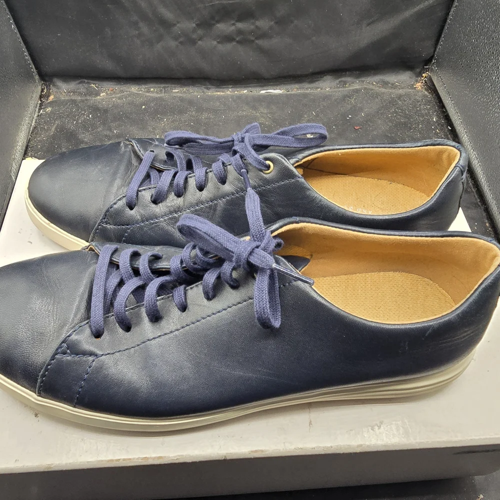 Cole Haan Navy Blue‎ Leather Sneakers